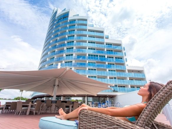 PH Ocean Waves Playa Malibu019