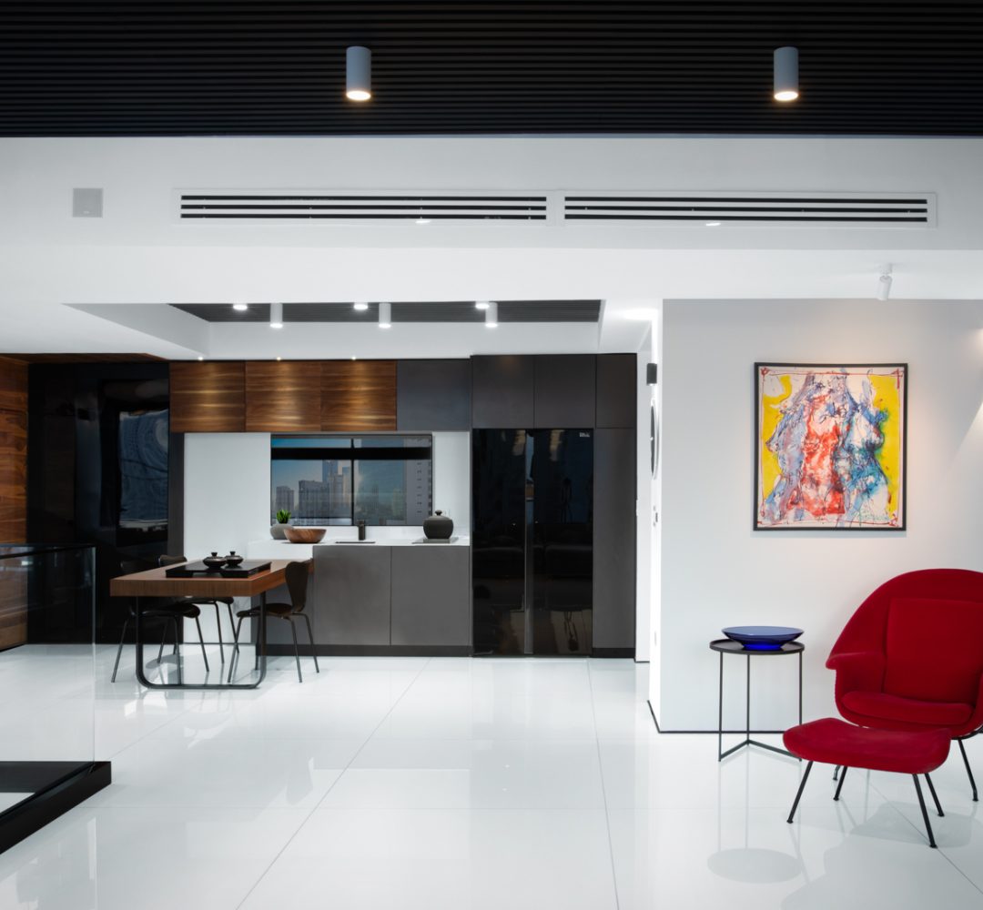 kitchen-with-mirror_1920-1080×1000
