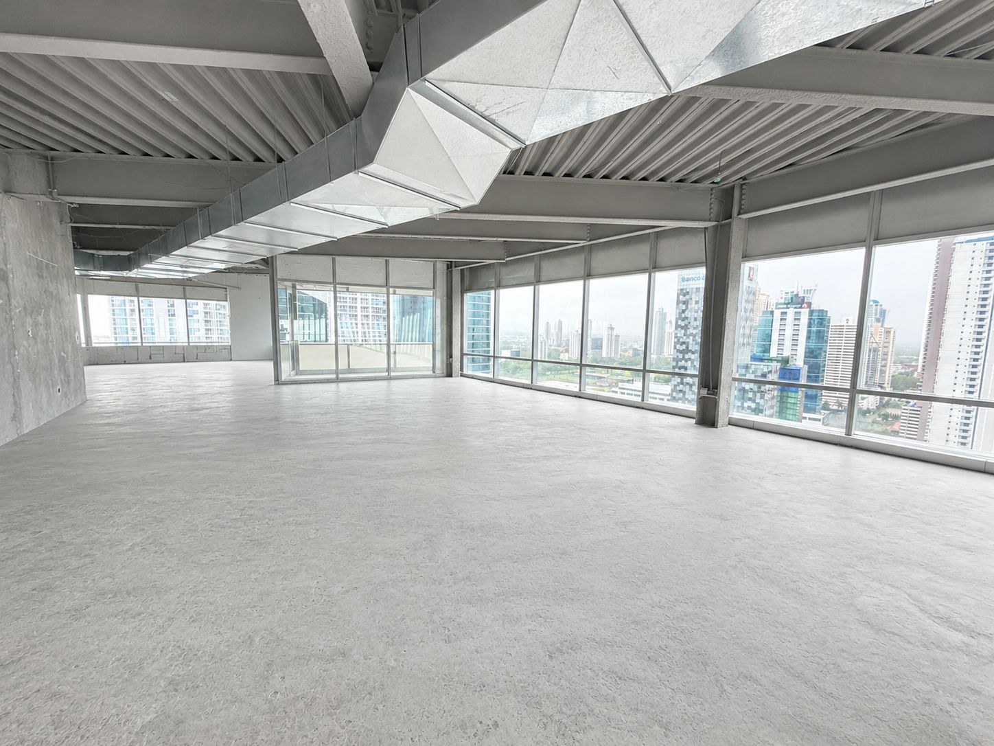 Piso 19 – MMG Tower (10)