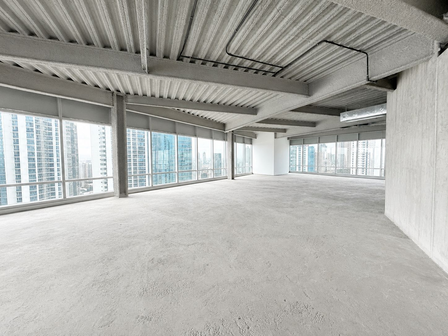 Piso 19 – MMG Tower (3)