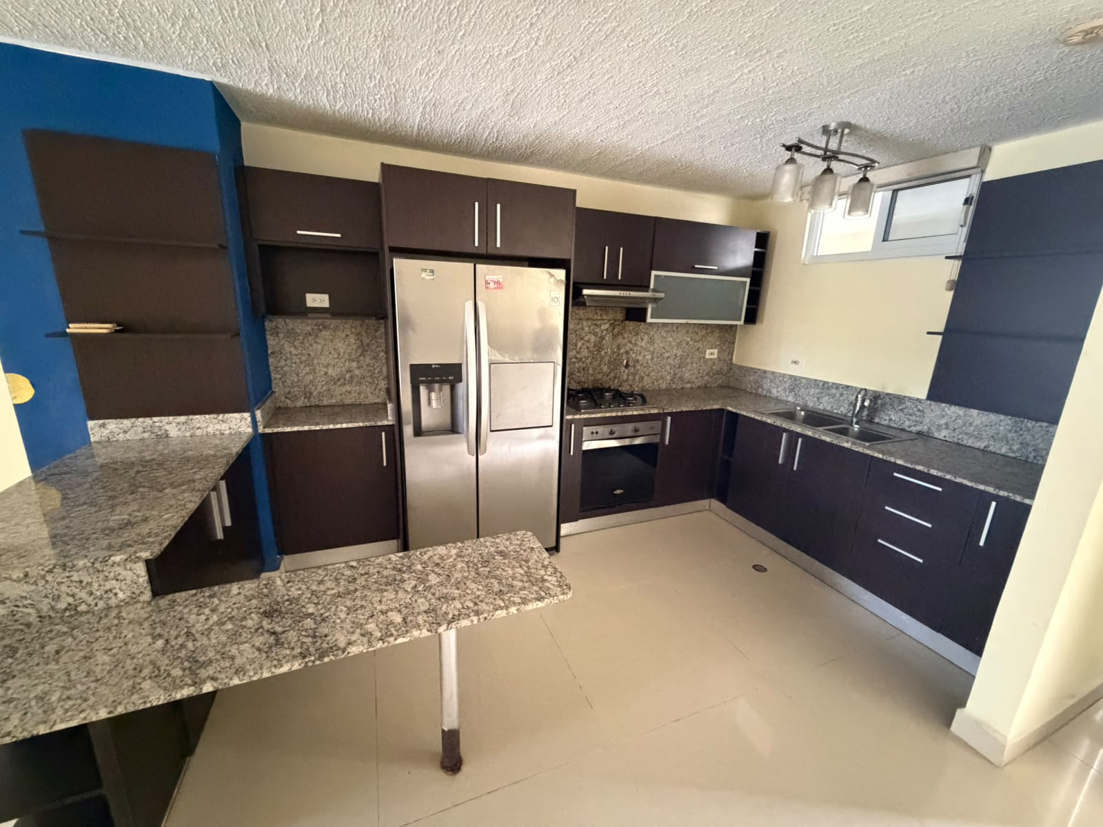 Ph Altamira Gardens ES-102 (5)