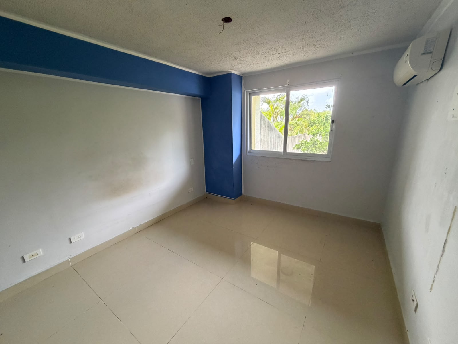 Ph Altamira Gardens ES-102 (7)